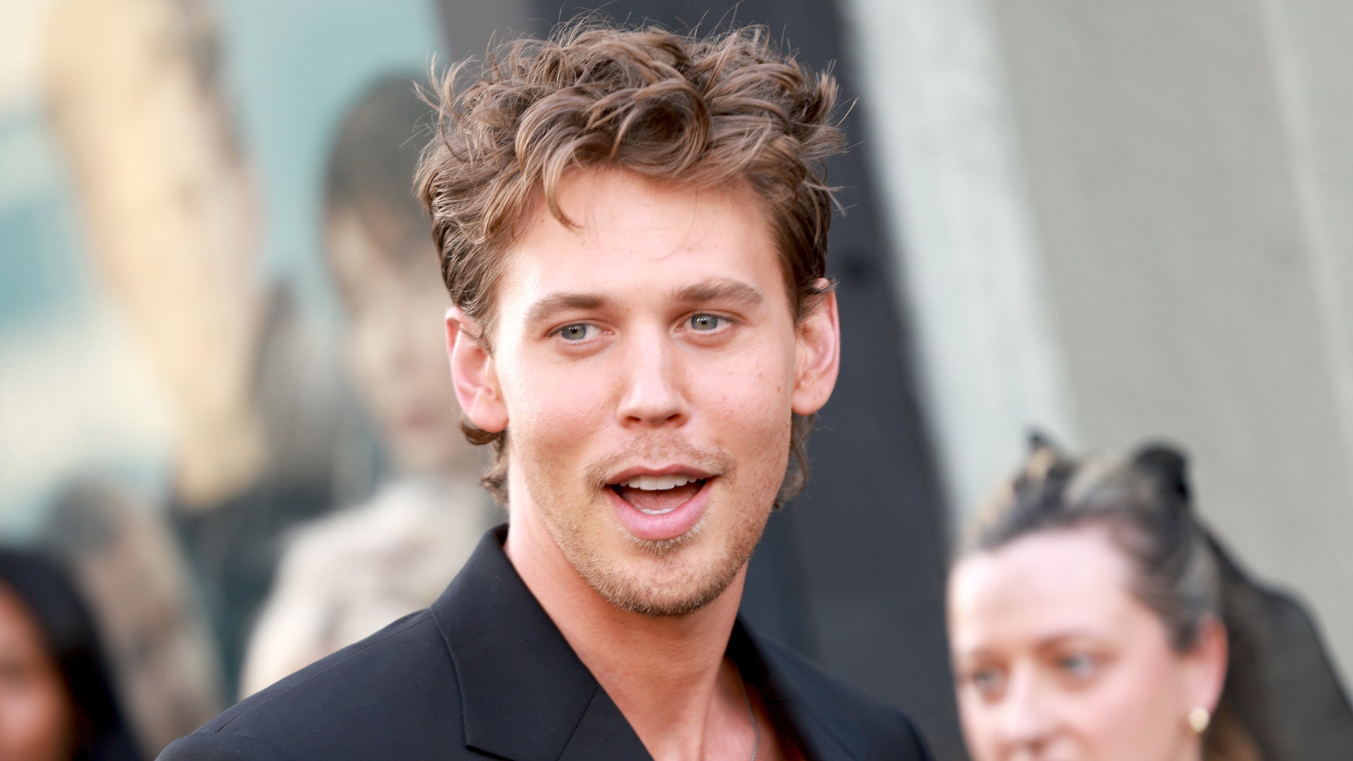 AUSTIN BUTLER 210624 GettyImages 2158038655 - Cobra Kai Store